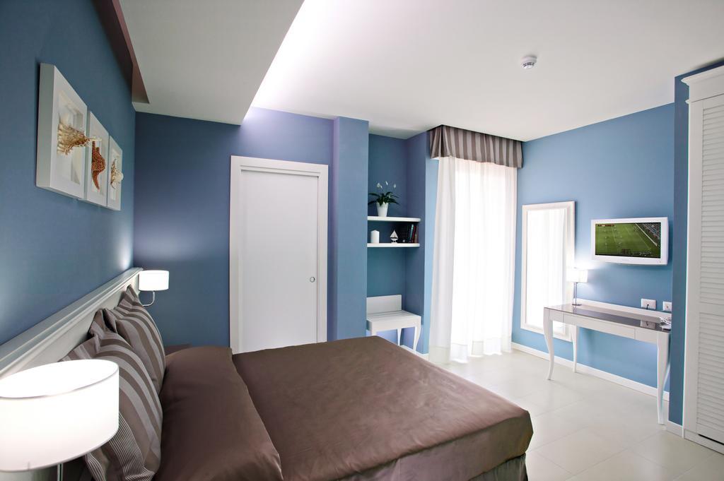 Hotel Nettuno 체제나티코 외부 사진